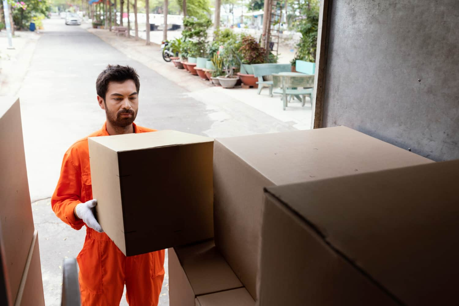 What to Consider Before Hiring Removalists