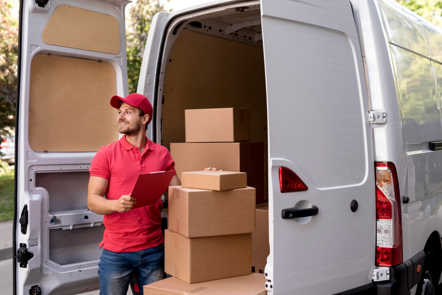 6 Reasons to Hire a Removalist